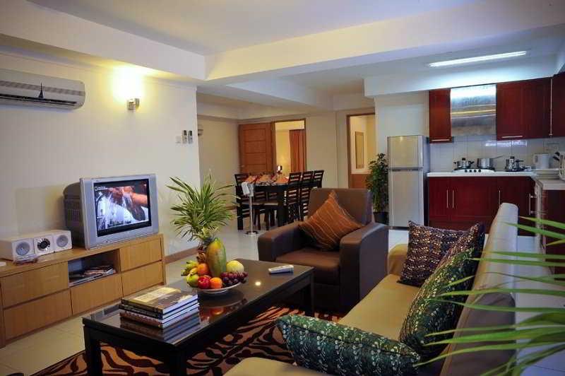 מאלה Mookai Suites מראה חיצוני תמונה