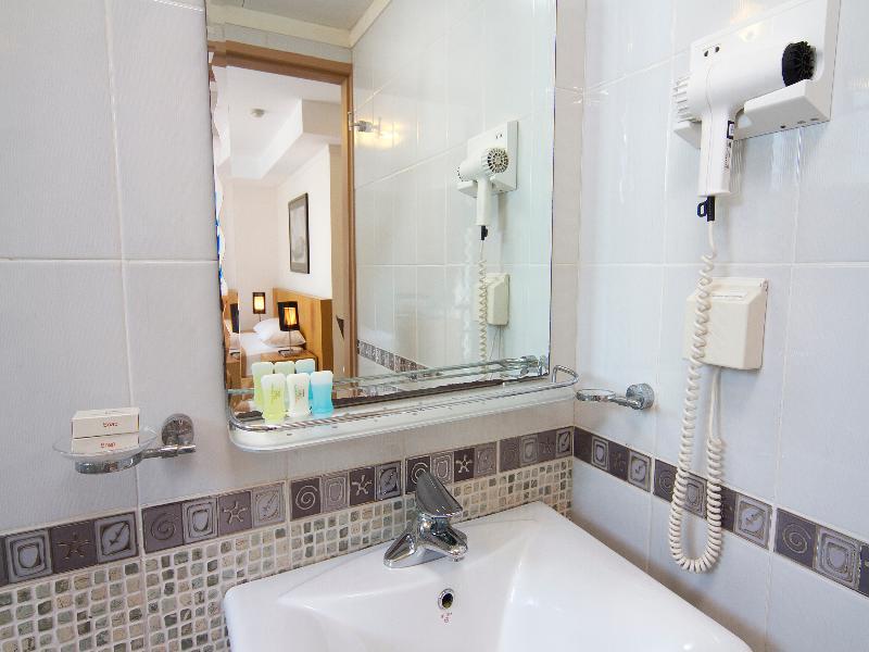 מאלה Mookai Suites מראה חיצוני תמונה