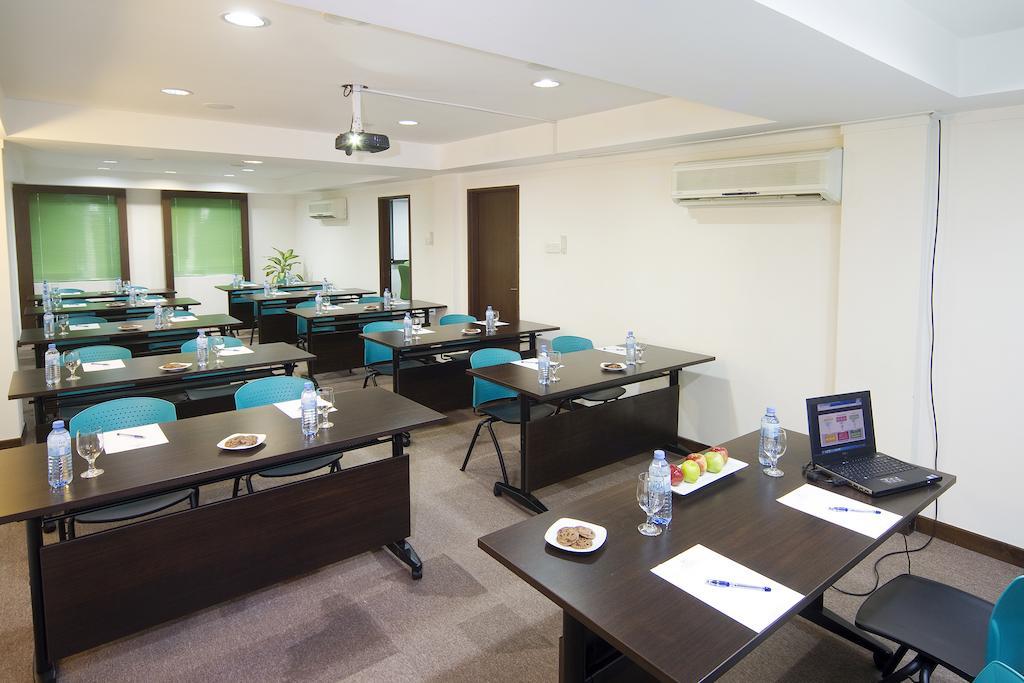 מאלה Mookai Suites מראה חיצוני תמונה