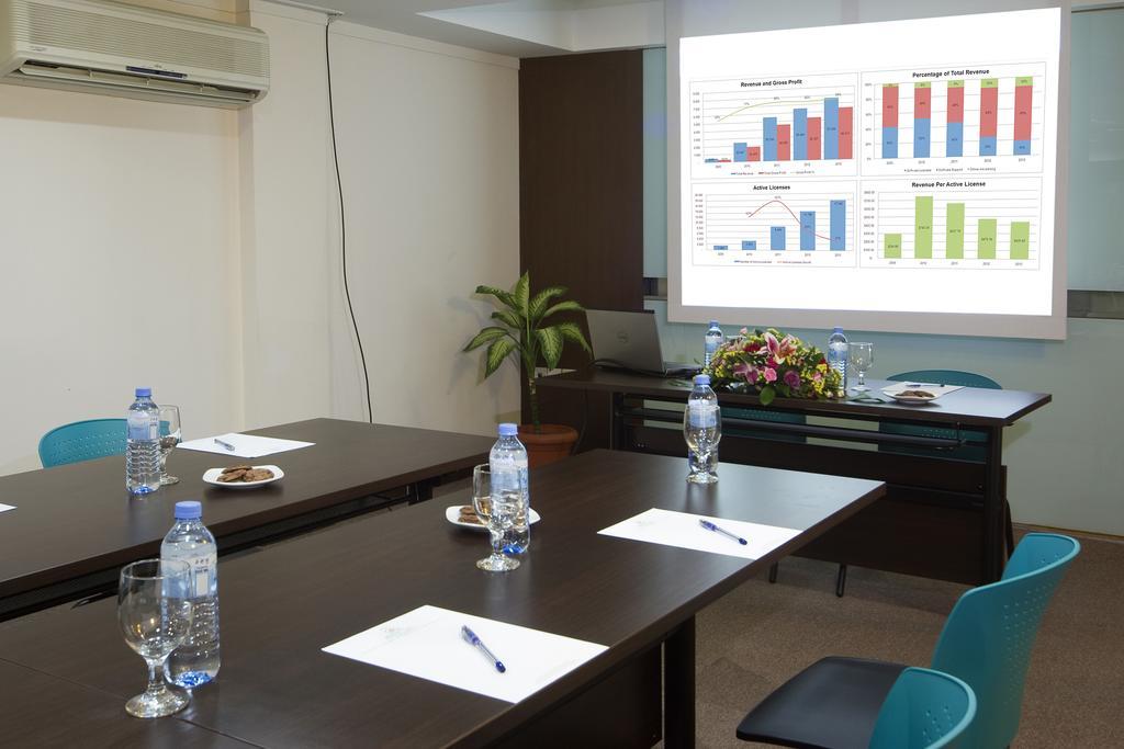 מאלה Mookai Suites מראה חיצוני תמונה