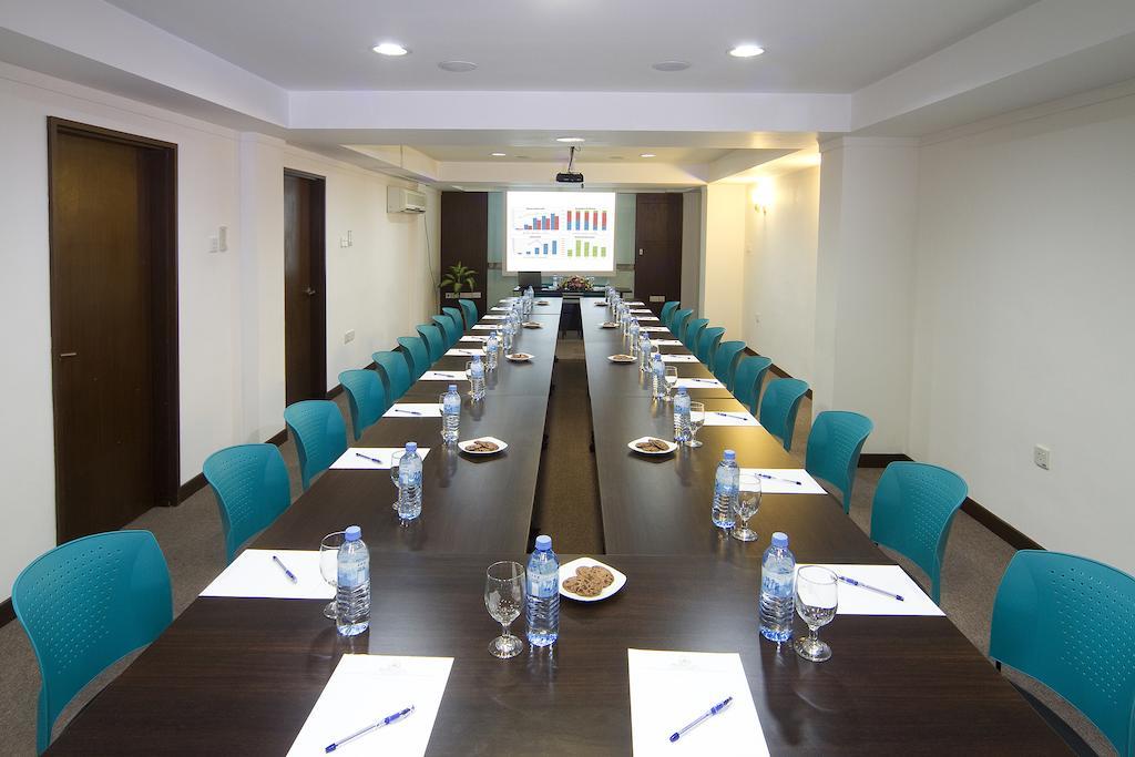מאלה Mookai Suites מראה חיצוני תמונה