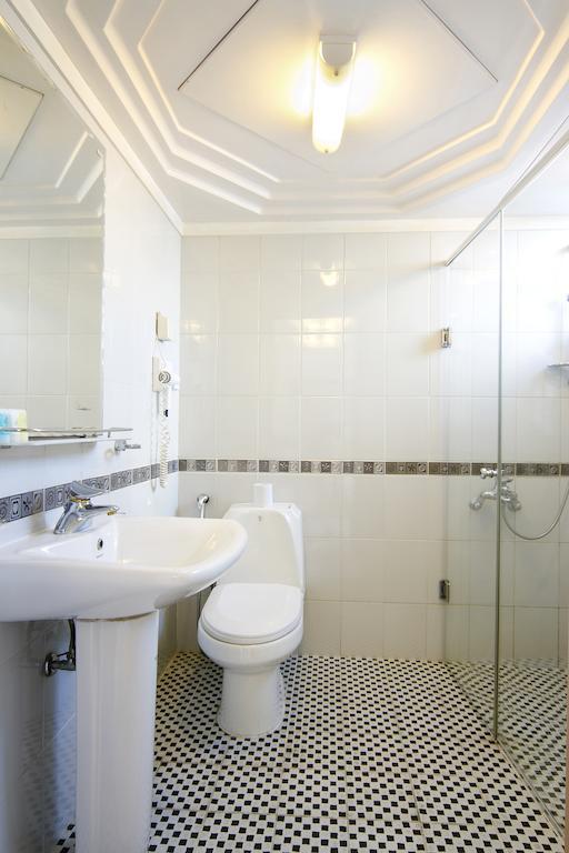 מאלה Mookai Suites מראה חיצוני תמונה