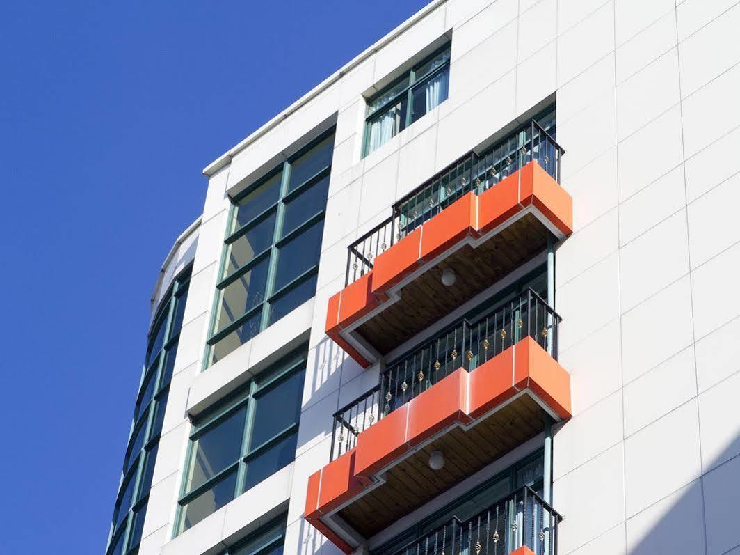 מאלה Mookai Suites מראה חיצוני תמונה